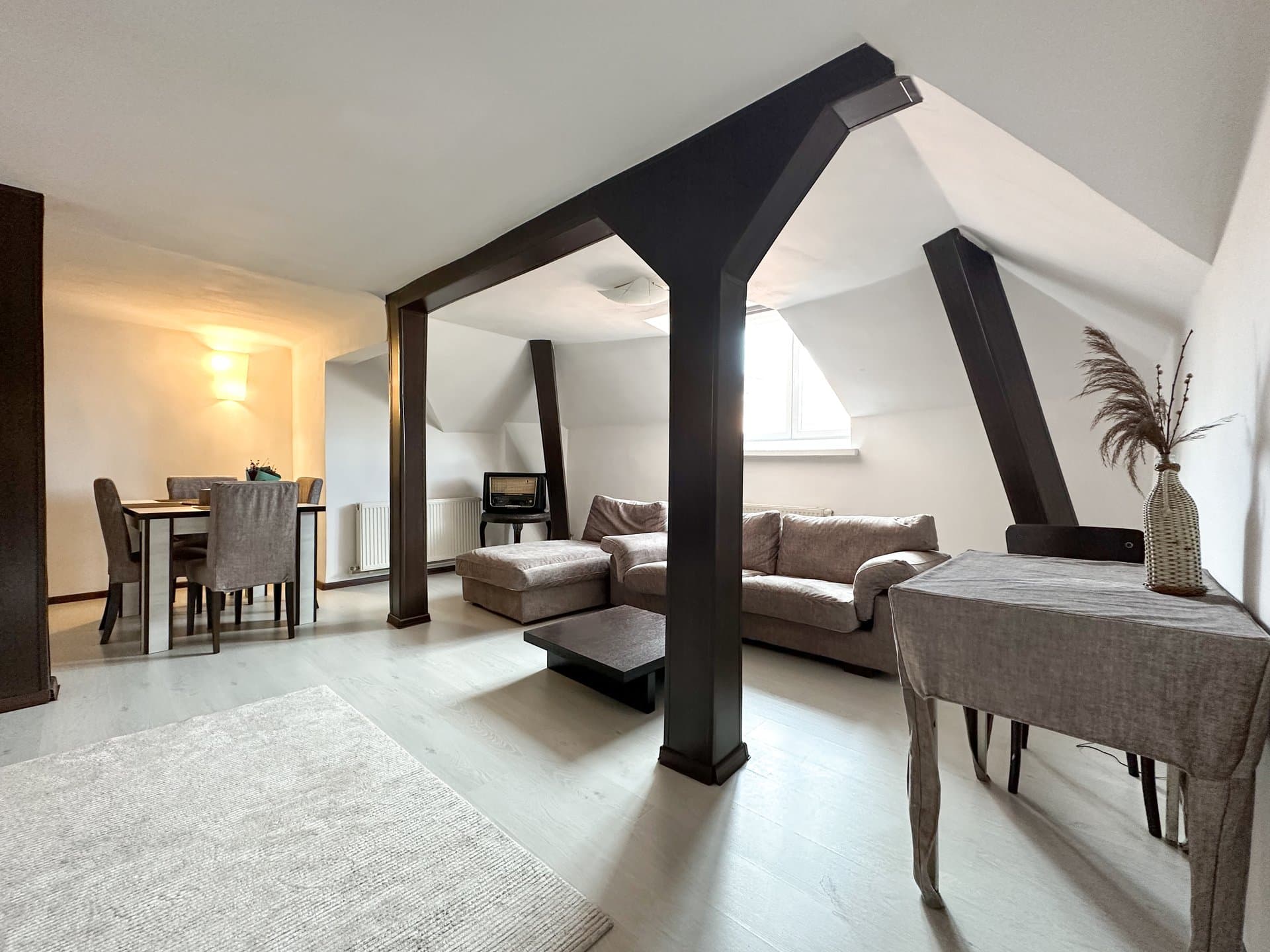 Apartament 195mp, 4 camere+dressing, complet mobilat si utilat