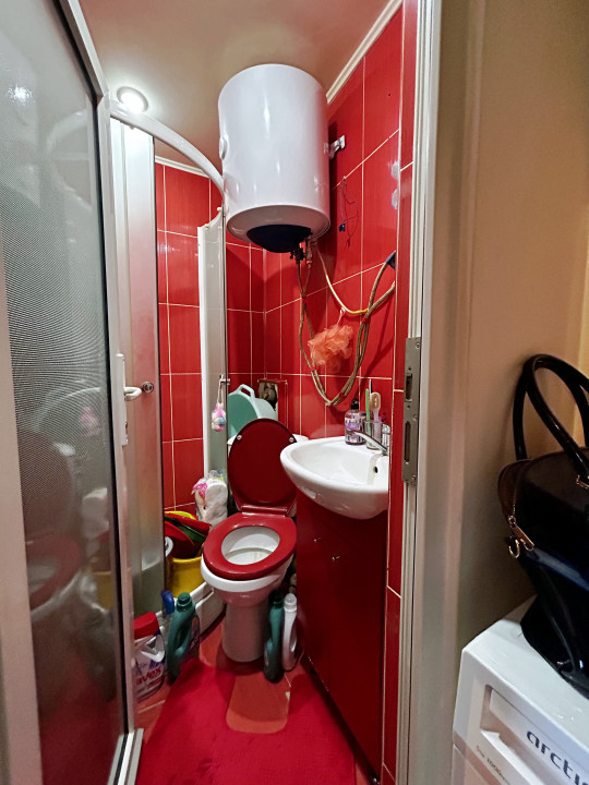 20mp, fara risc seismic, bloc reabilitat, teava gaza in casa, mobilata