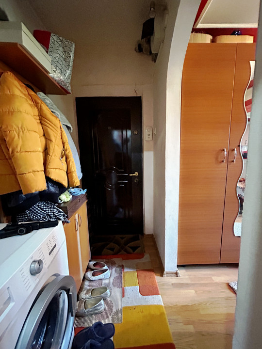 20mp, fara risc seismic, bloc reabilitat, teava gaza in casa, mobilata