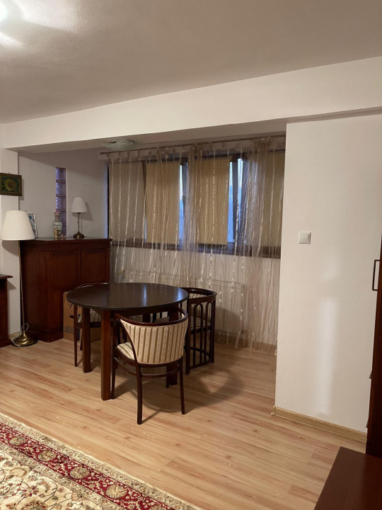 Apartamentul inconjurat de verdeata, langa metrou cu super priveliste