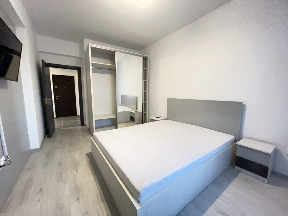 Apartament mare, prima închiriere, complet mobilat și utilat