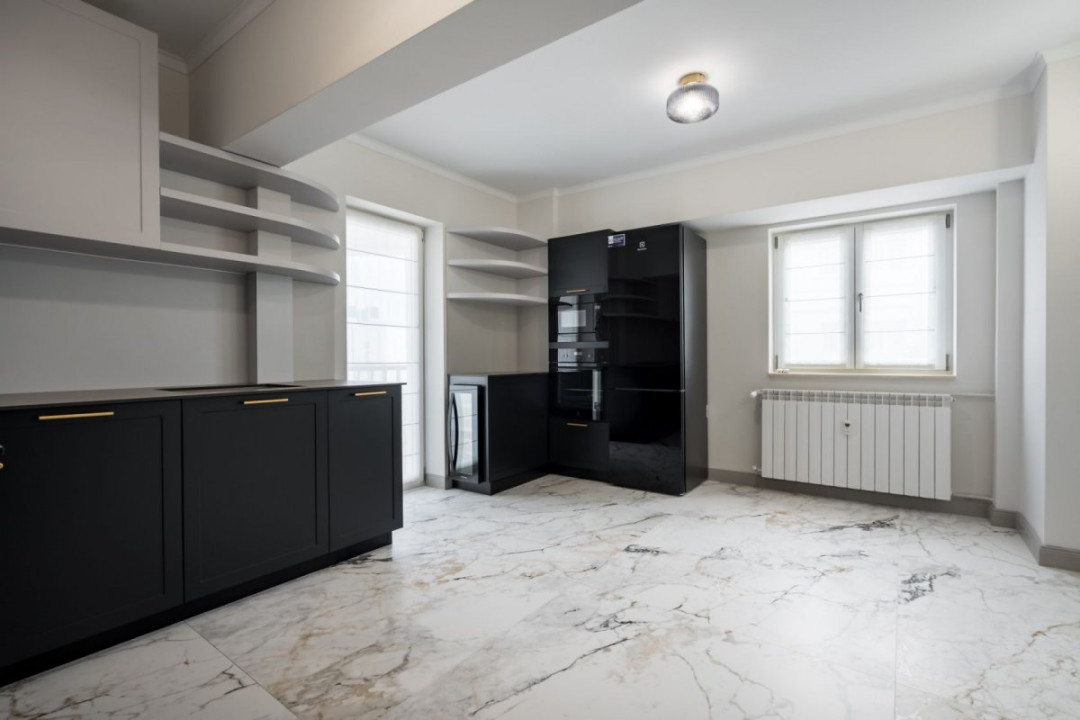 Apartament 196 mp în Piata Unirii – Eleganță și Finisaje Premium