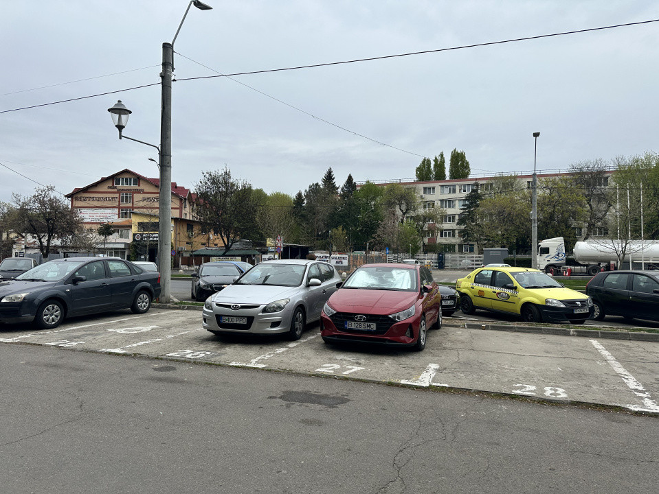 Comision 0: Spatiu comercial cu vad pietonal, intrare din strada