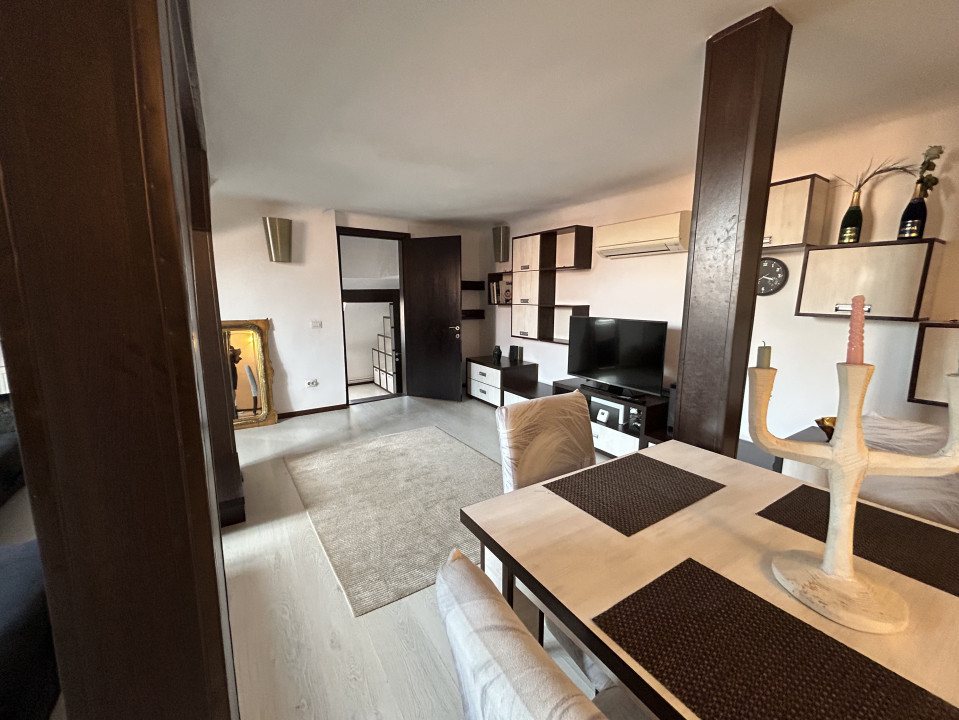 Apartament 6 camere + loft, 200mp in vilă superbă  pe Vasile Lascăr 90