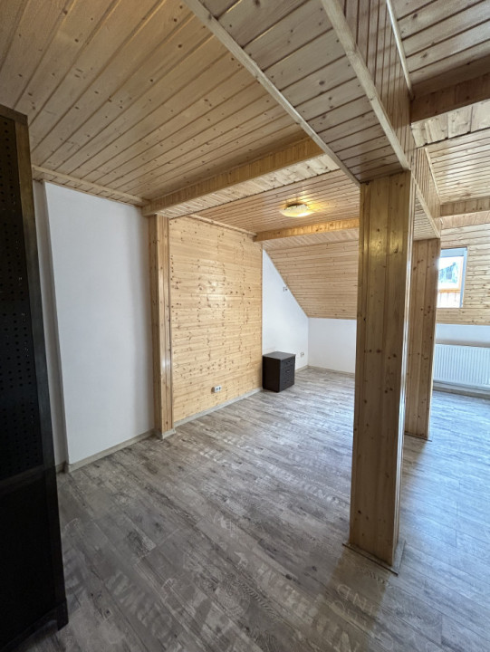 Birou 6 camere + loft, 200mp, ideal pentru activitate internă