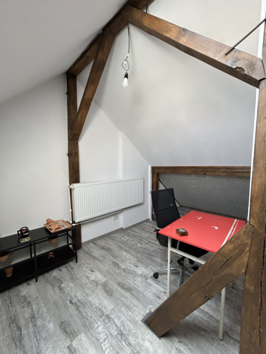Birou 6 camere + loft, 200mp, ideal pentru activitate internă