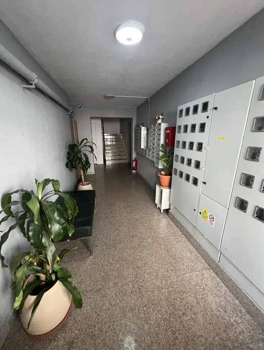 Eleganță și Confort în Berceni: Apartament 2 Camere, Etaj 5, Mobilat și Utilat 