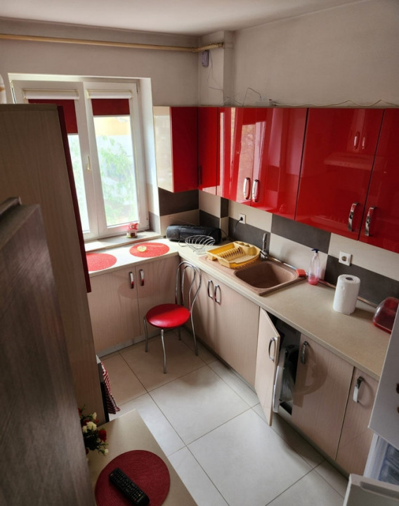 Apartament de 2 camere decomandat, complet mobilat și utilat, 10 min de metrou